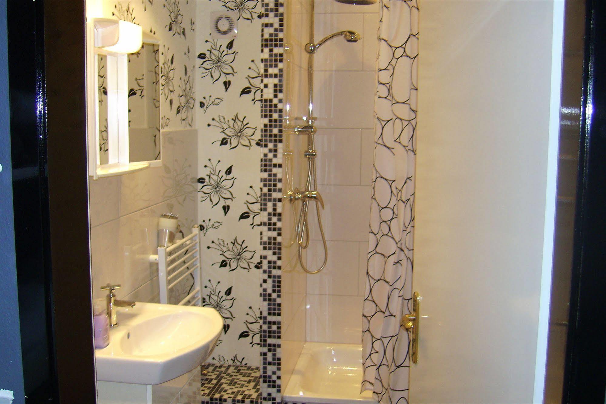 Suite-apartment-essen 3*